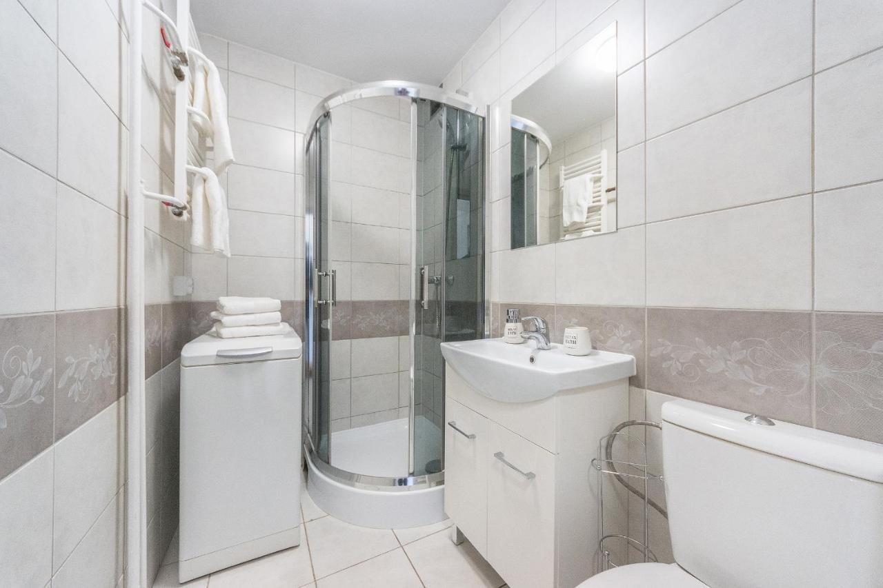 Glow Apartments, Apartament Kolobrzeska Гданьск Экстерьер фото
