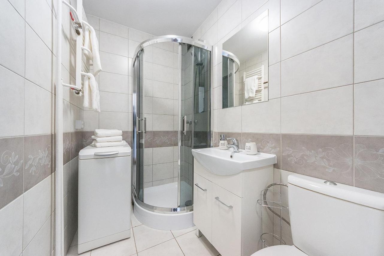 Glow Apartments, Apartament Kolobrzeska Гданьск Экстерьер фото