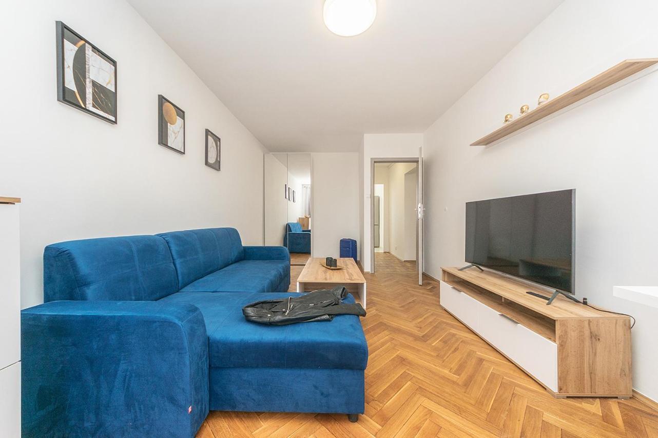 Glow Apartments, Apartament Kolobrzeska Гданьск Экстерьер фото